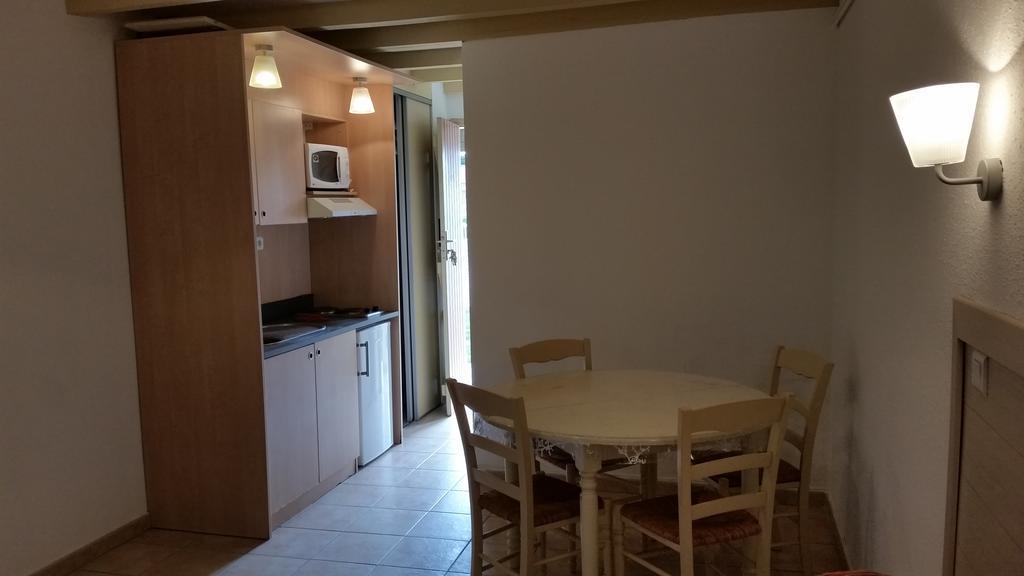 Goelia Le Mas Blanc Aparthotel Pérols Szoba fotó